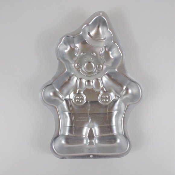 Wilton Clown Cake Pan #2105-6711 - Picture 2 of 3